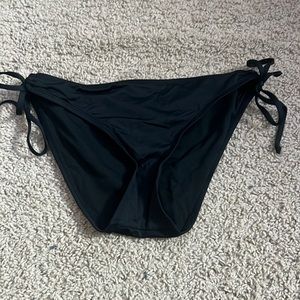 black bikini bottoms size medium